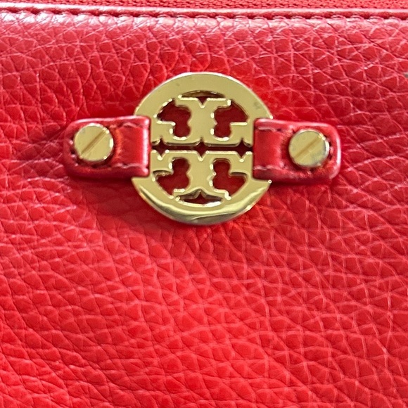 Tory Burch red zip around card coin paper holder with gold hardware key ring - Picture 7 of 7